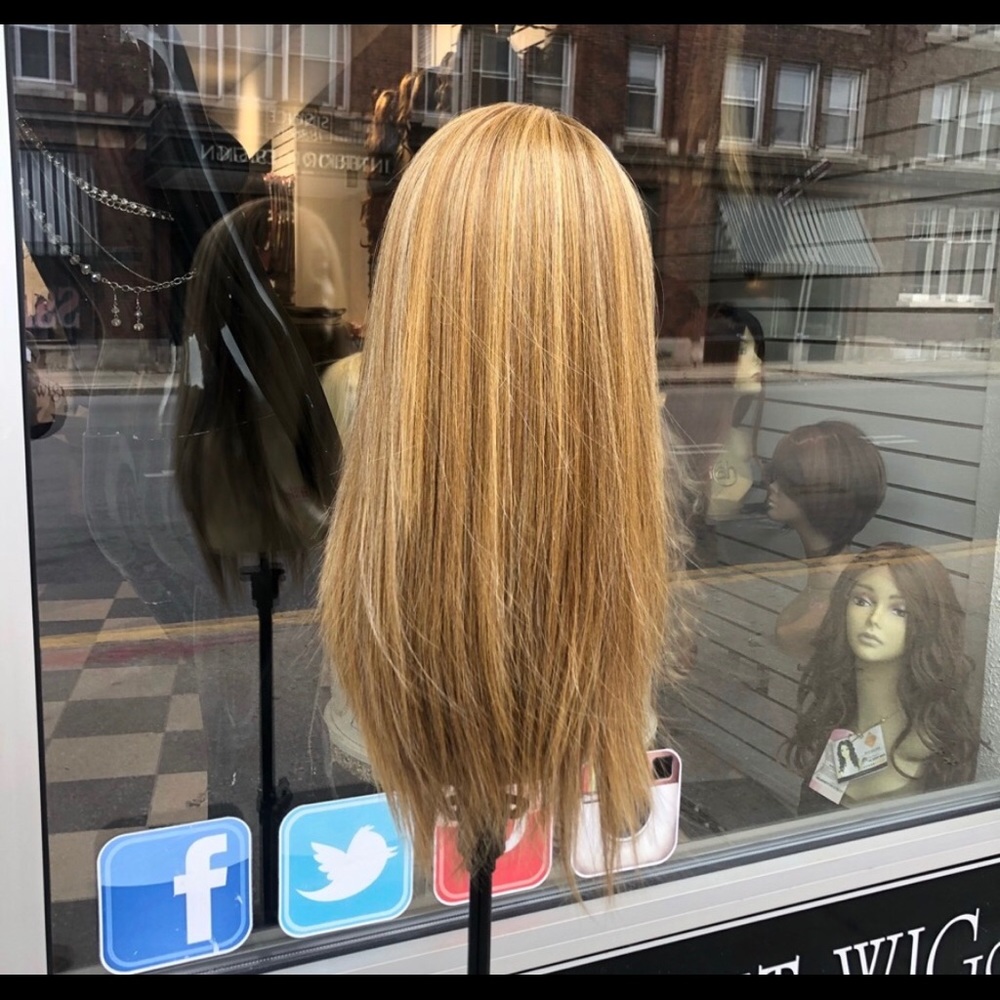 Blonde soft Swisslace Lacefront wig long 2020 wig - Picture 2 of 11